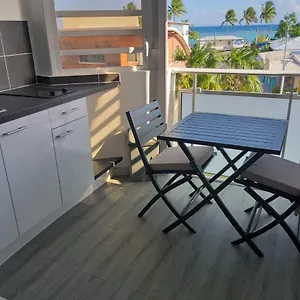 studio-grand-confort-vue-mer-plage-a-100m.comcaribbean.com/
