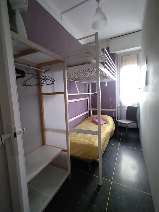 Apartamento Trilocale Cecilia'S Studio Génova Itália